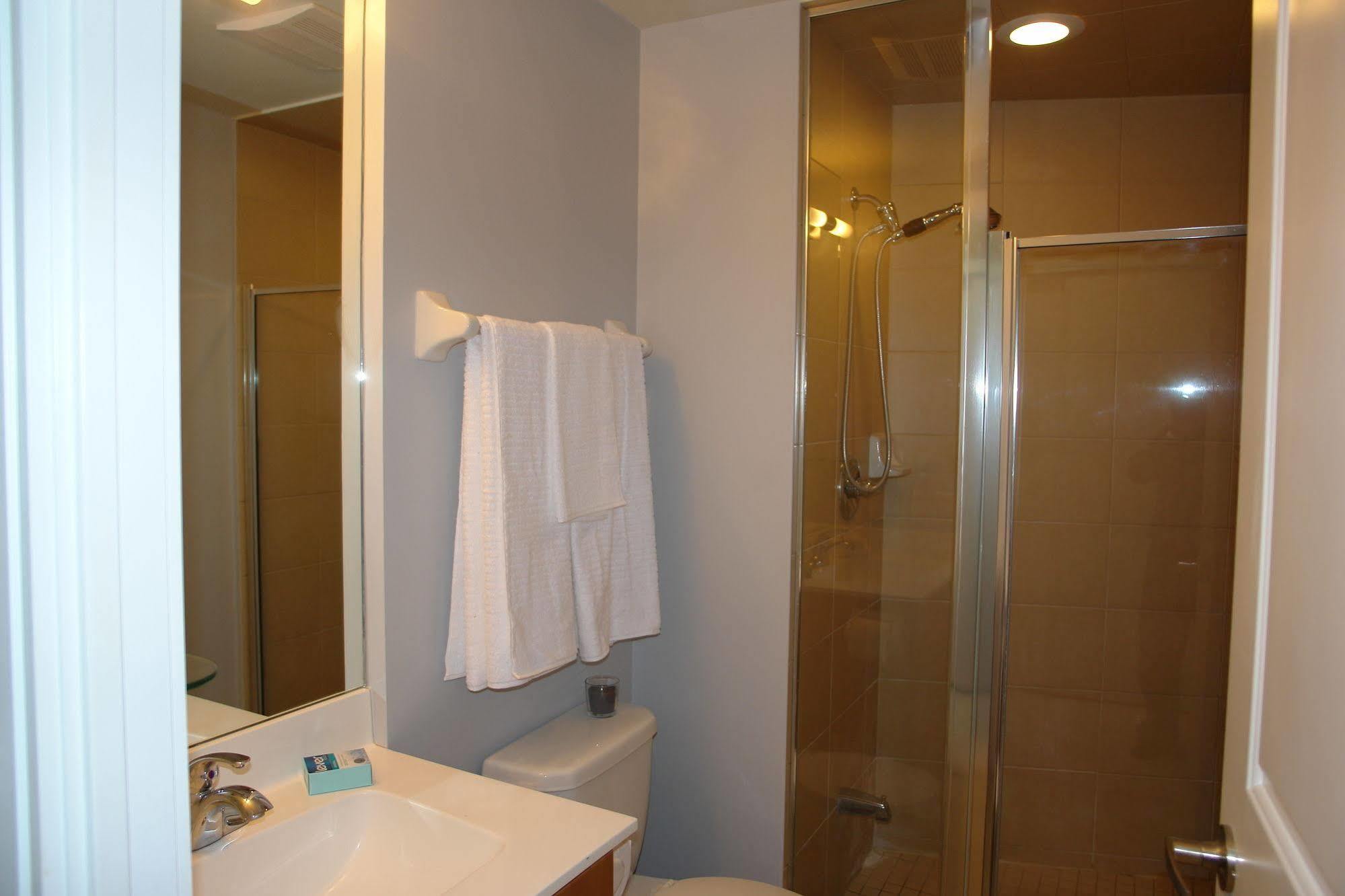 Goodwood Suites Mississauga Exterior foto