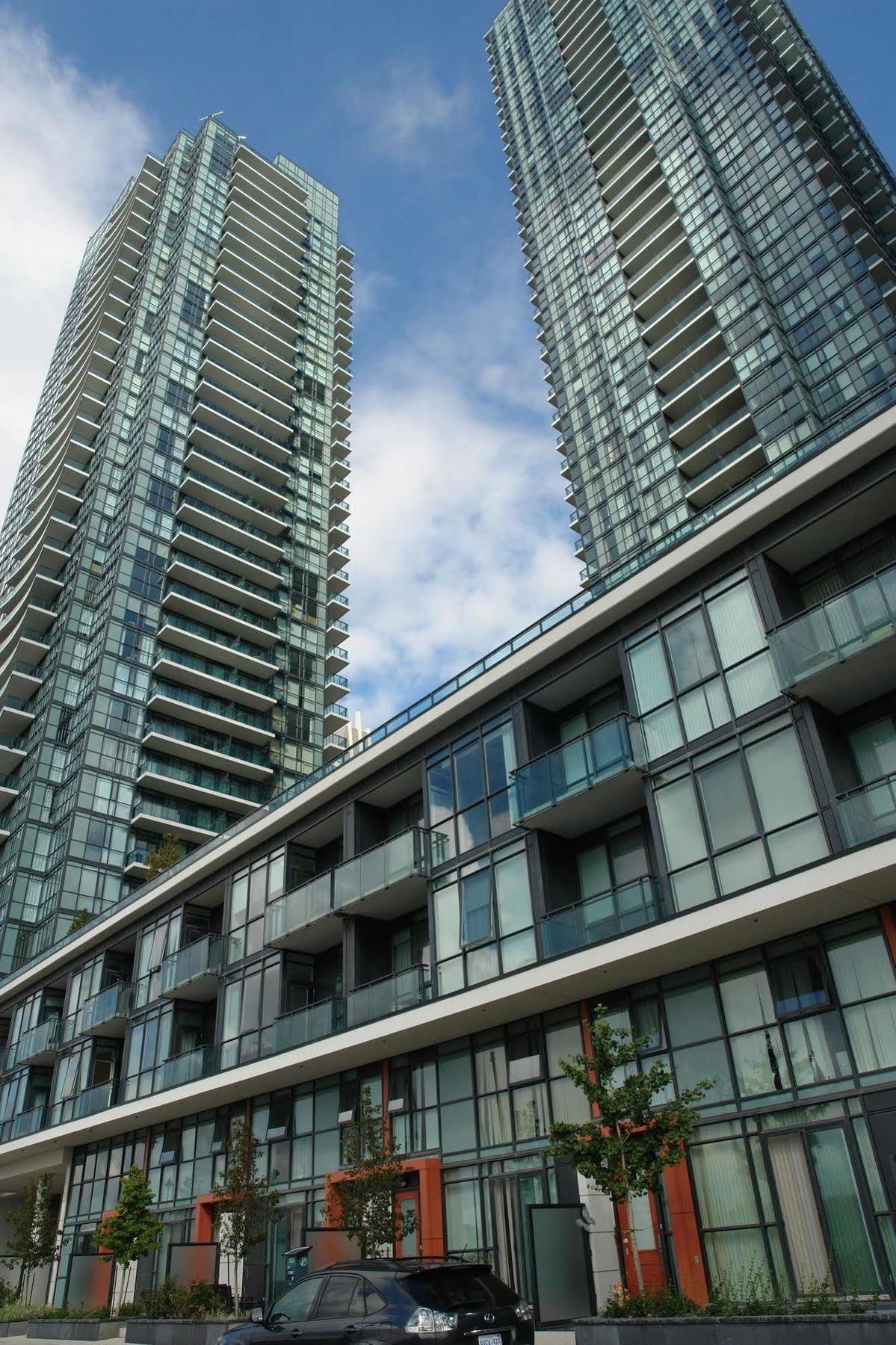 Goodwood Suites Mississauga Exterior foto